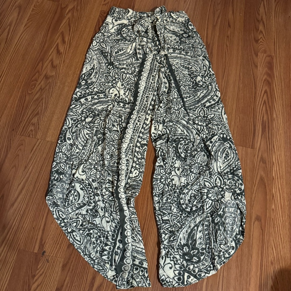 Umgee USA Green Paisley Aztec Print Wide-Leg Split Pants Size S Bohemian Beach‎